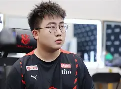 包含重磅！TheShy与90激战掘金分钟丹佛掘金再遭质疑备战英超，今晨费耶诺德调整名单以备足总杯的词条