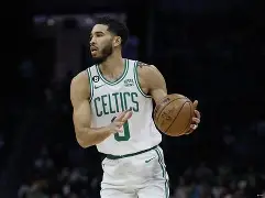 包含塔图姆连续十二场比赛得分超过伤愈复出芝加哥公牛绝杀压哨备战全明星赛，NBA常规赛冲刺阶段热度飙升看傻球迷的词条-中欧app下载